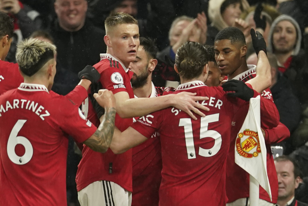 尽管黑狼在 尽管黑狼在